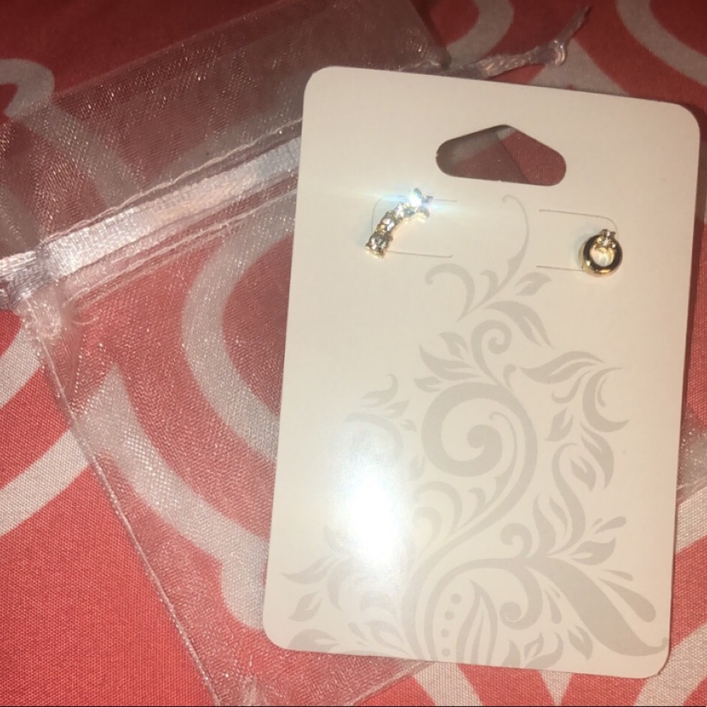 Mixed match two paired earring studs